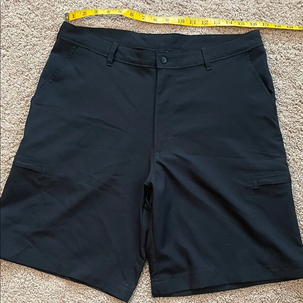 Champion Black Patterned Athletic Shorts Size 34W‎